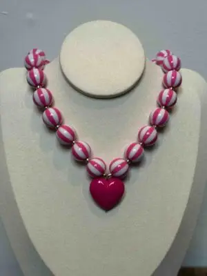 Collier élastique en perles acryliques 1