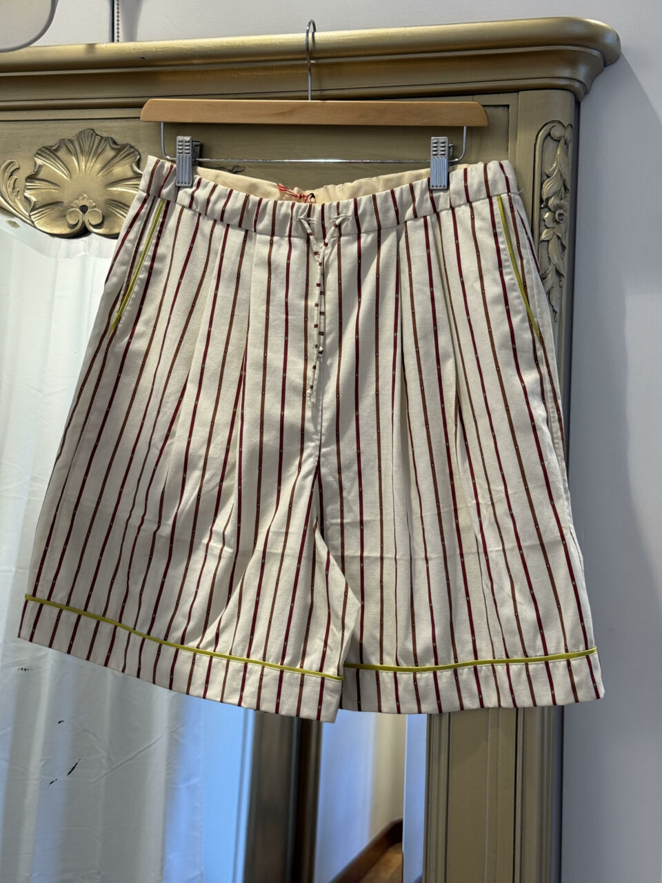 Short SEBIY