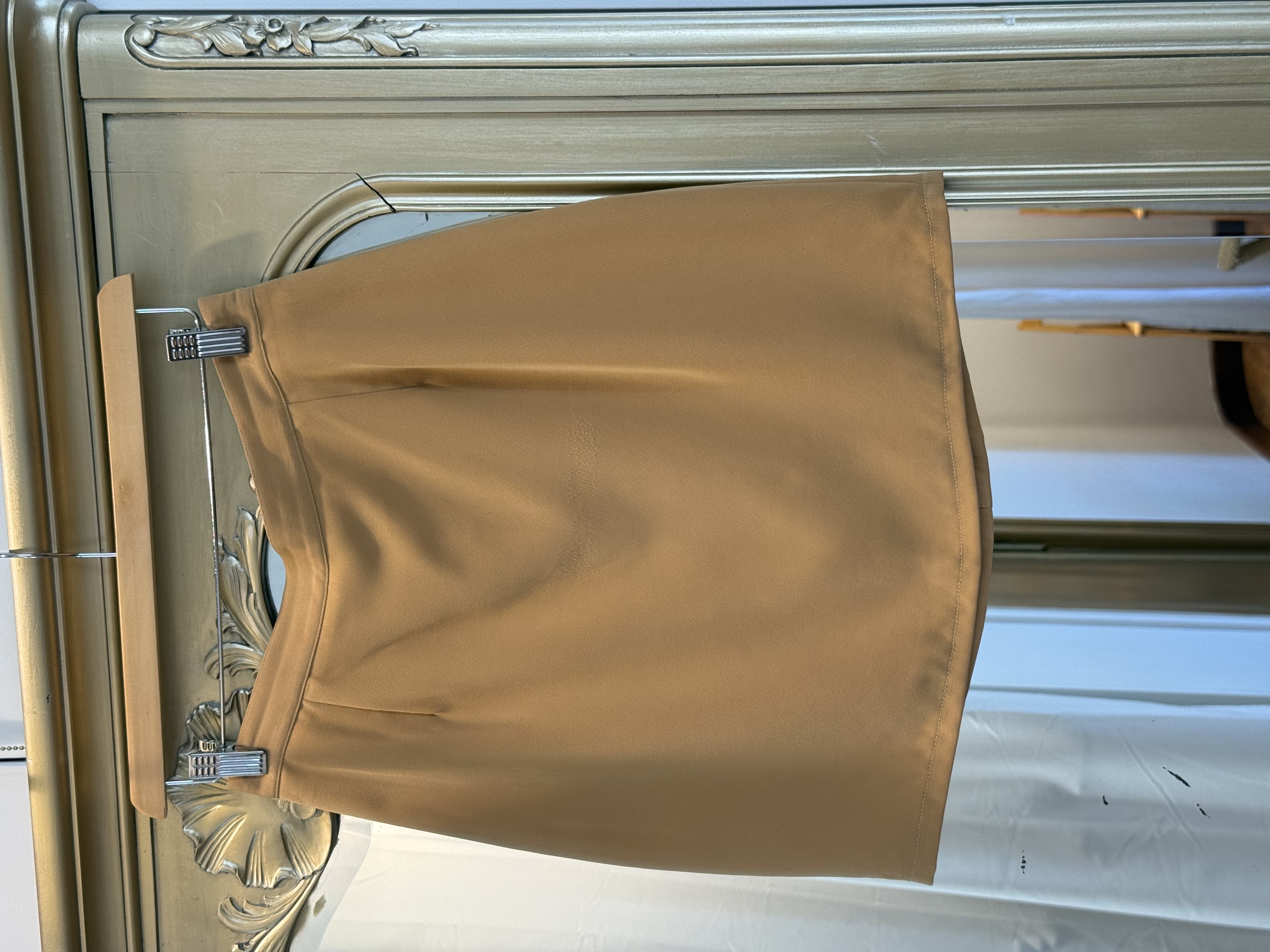 Jupe courte beige