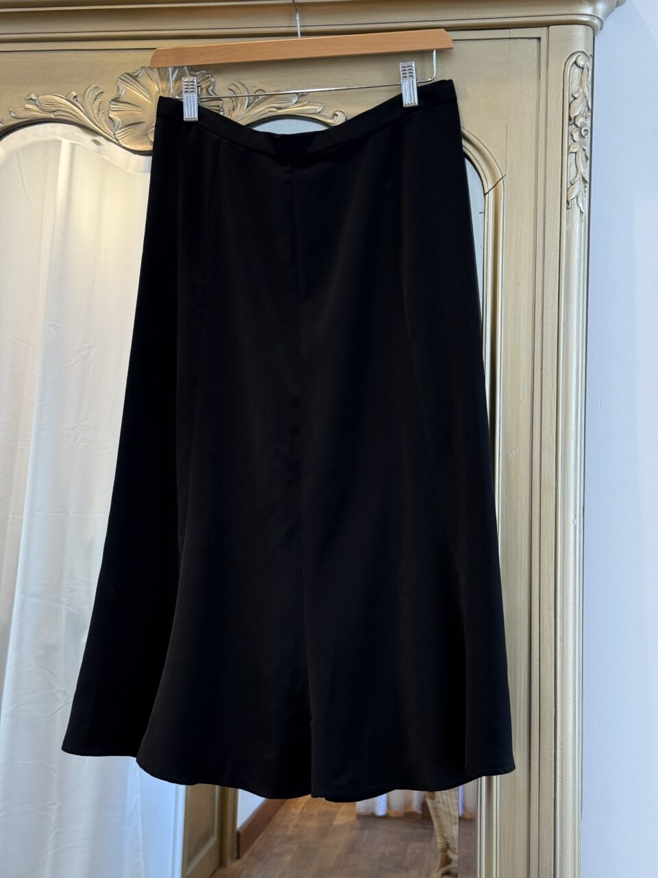 Jupe noire midi