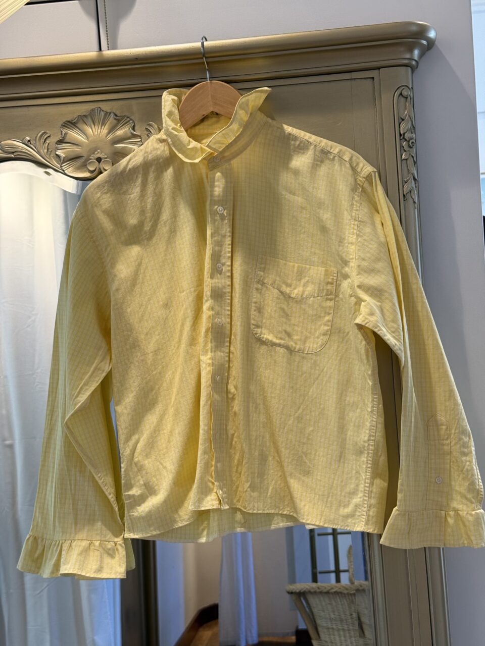 Chemise col froufrou