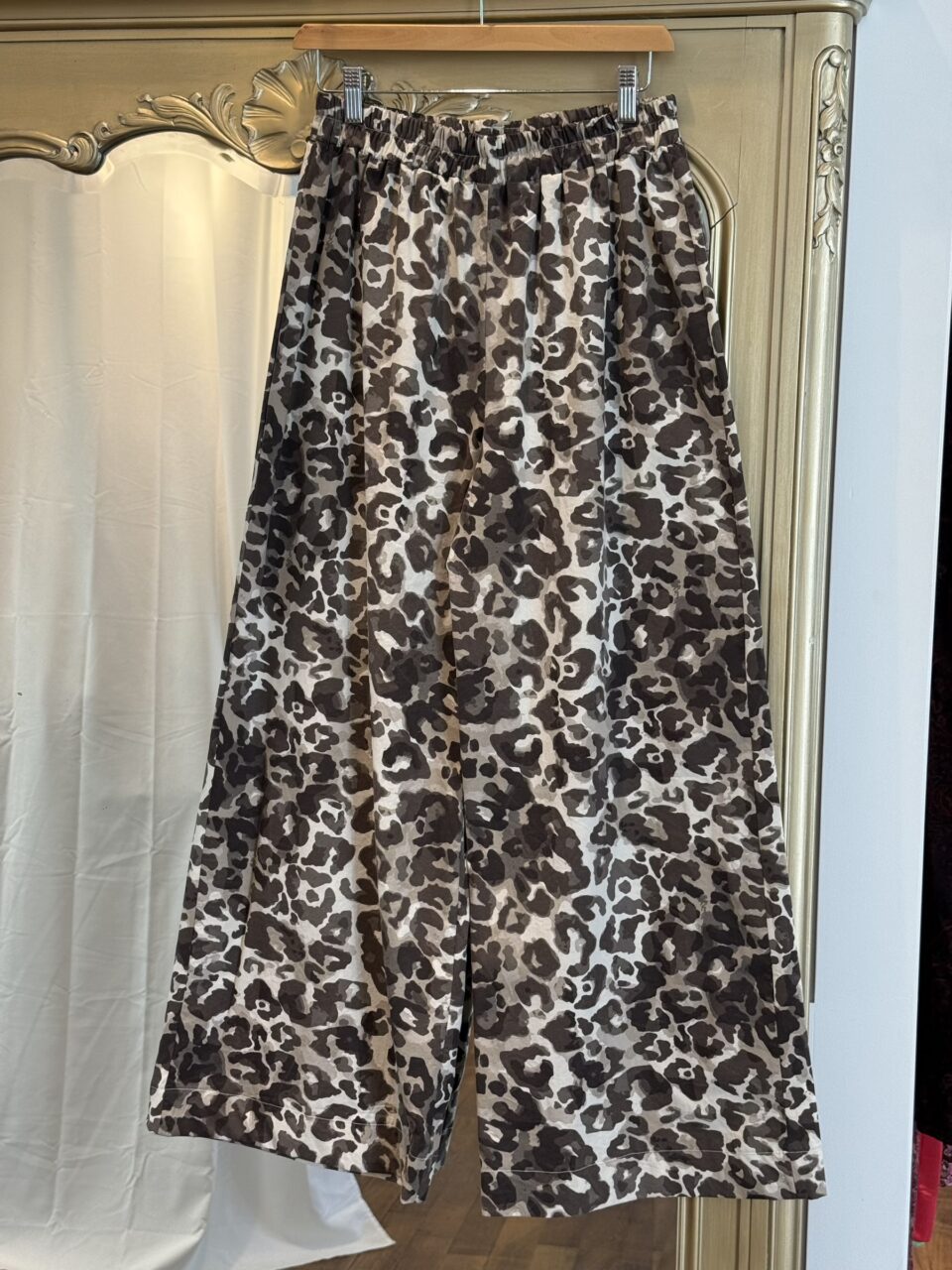 Pantalon léopard